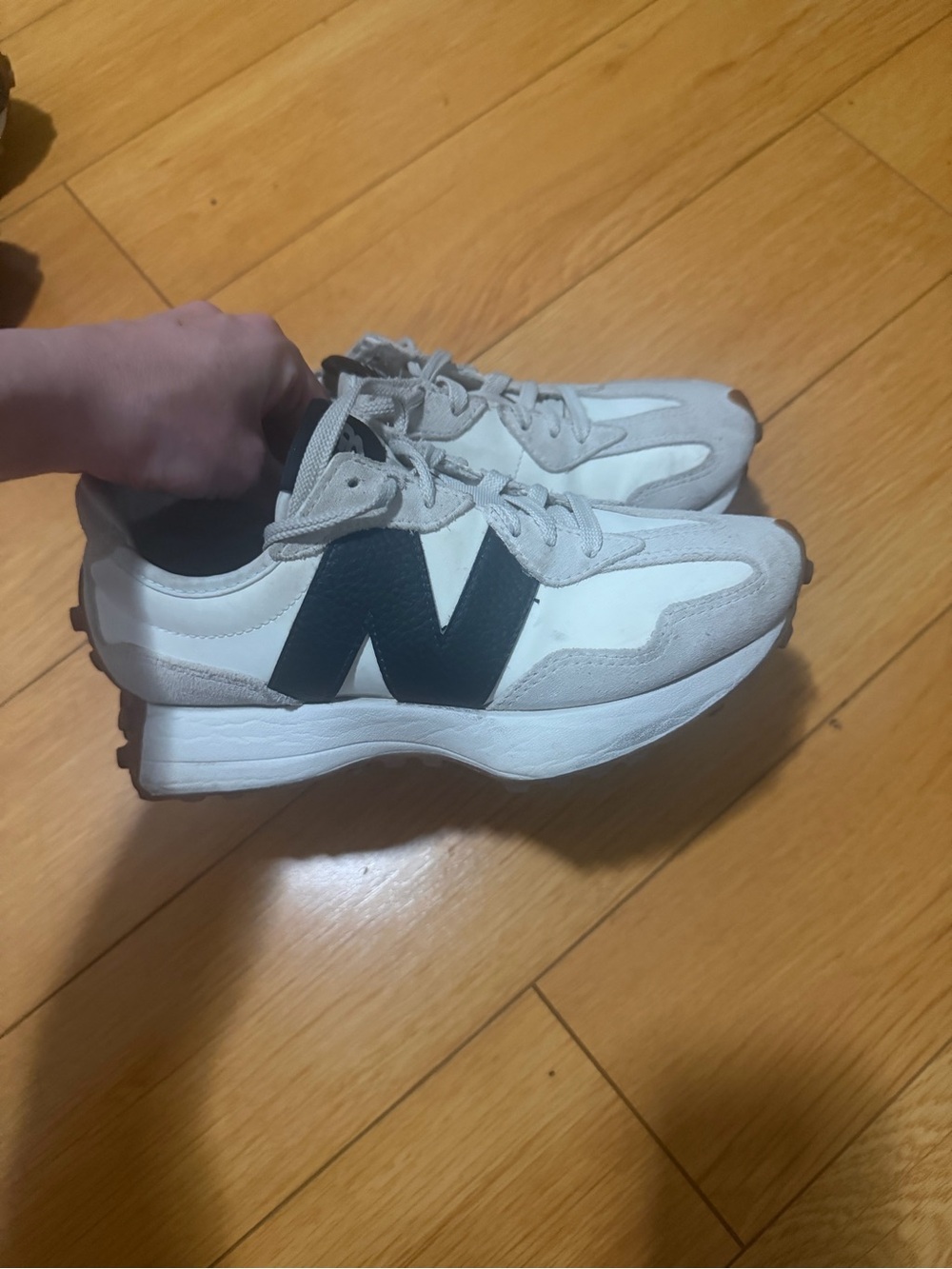 New Balance Cream & Black Platform Runner Sneakers